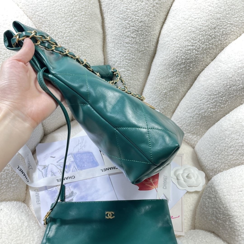 Ch**el hobo 22 bags